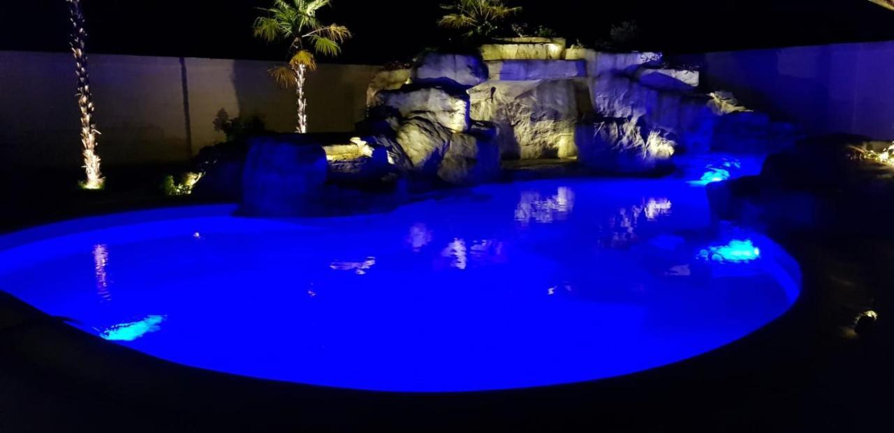Villa Zecca Con Piscina 莱切 外观 照片