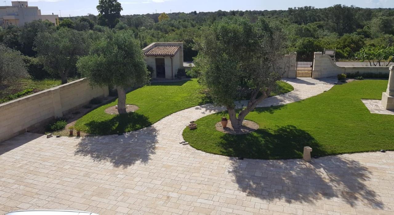 Villa Zecca Con Piscina 莱切 外观 照片